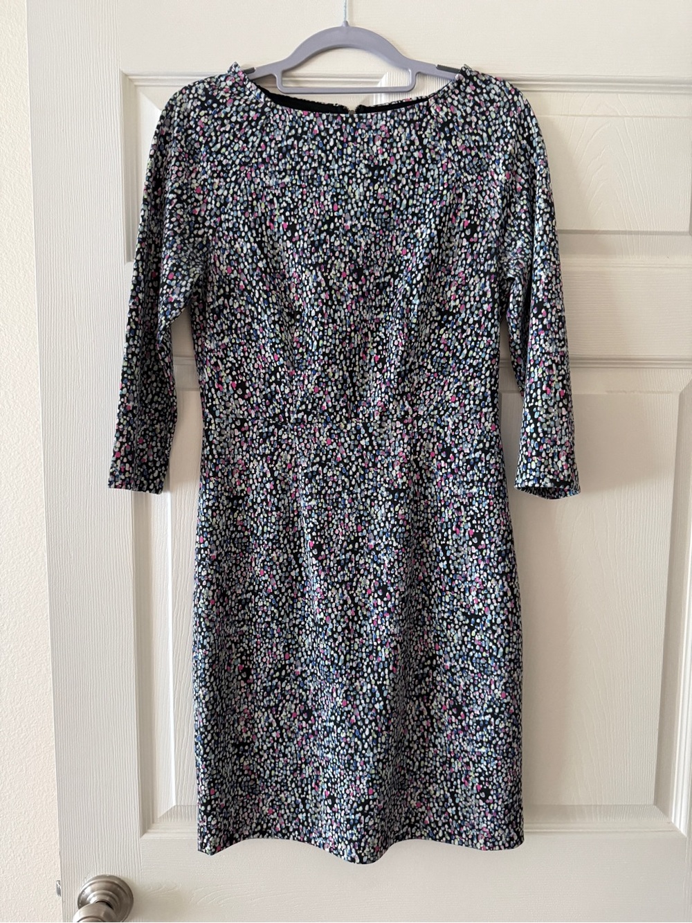 The Limited Sheath Dress with Speckled Paint Pattern - 4